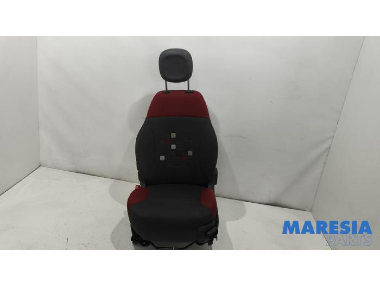 Fiat - Panda - Seat, left
