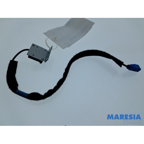 Renault - Twingo - Antenne GPS
