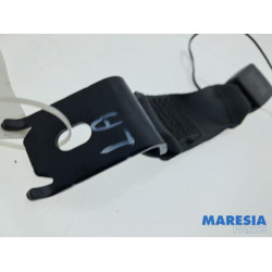 Renault - Twingo - Insertion ceinture de sécurité arrière gauche