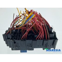 Renault - Trafic - Fuse box