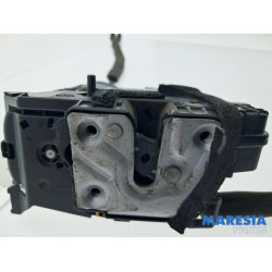 Renault - Twingo - Serrure portière mécanique 4portes arrière droite