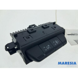 Renault - Trafic - AIH headlight switch