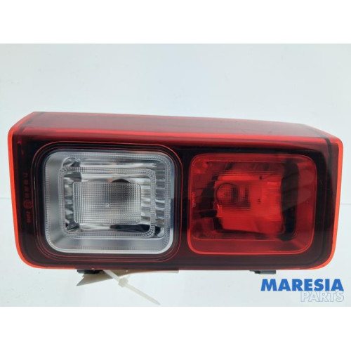 Renault - Trafic - Rücklicht rechts