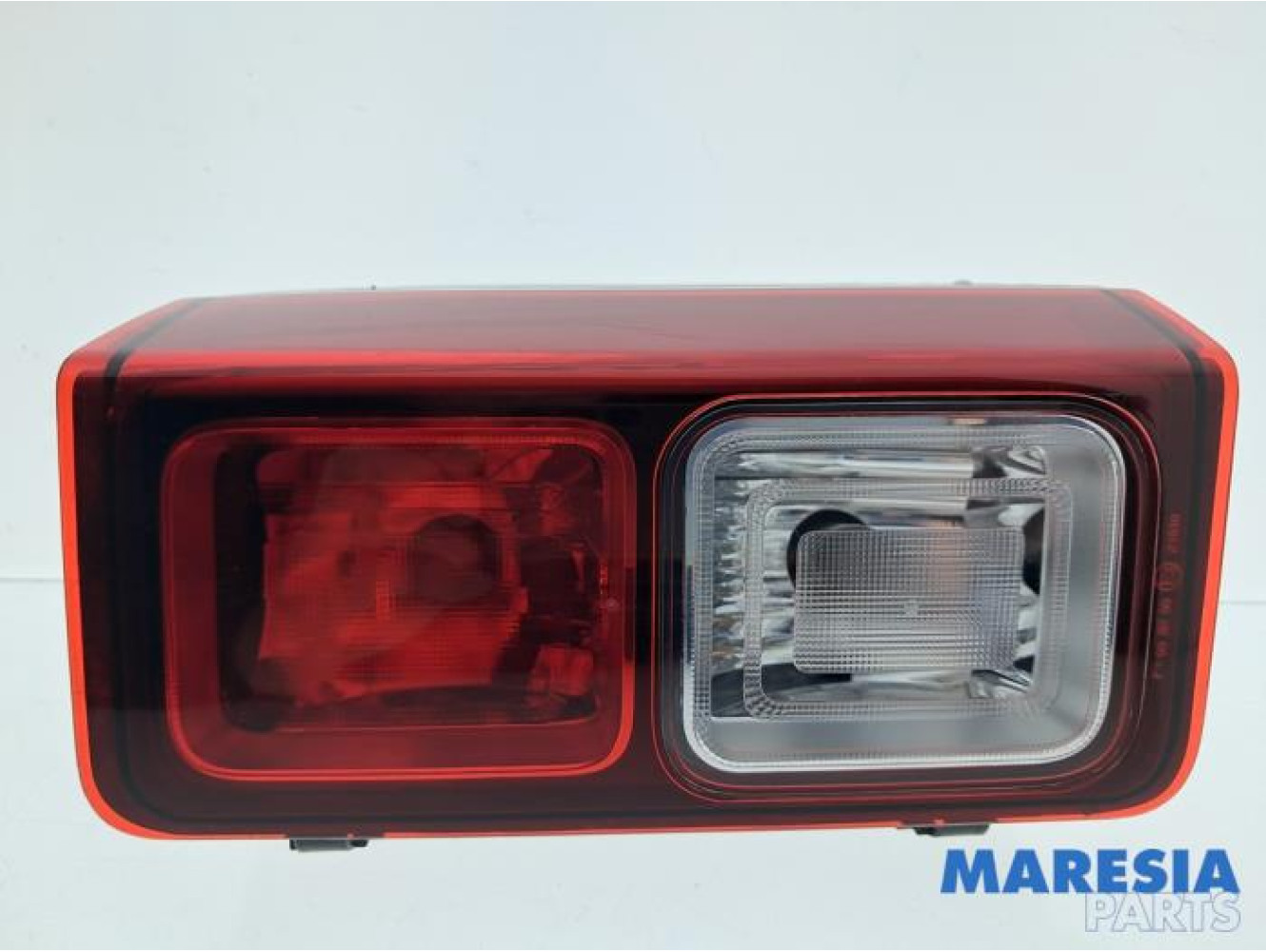Renault - Trafic - Rücklicht links