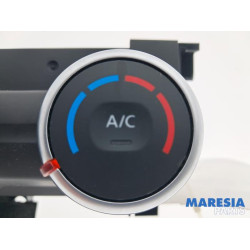 Renault - Trafic - Panneau de commandes chauffage