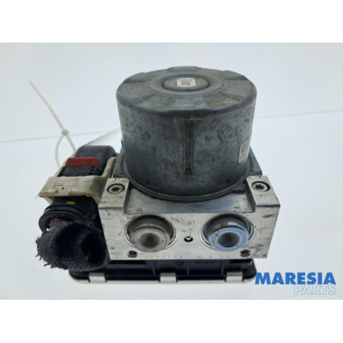 Renault - Trafic - ABS Pomp