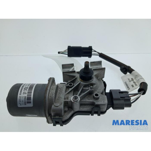 Renault - Trafic - Scheibenwischermotor vorne