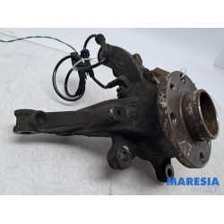 Renault - Captur - Achsschenkel links vorne