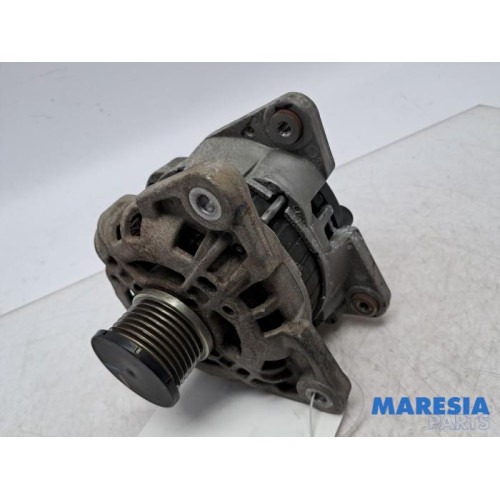 Renault - Captur - Dynamo