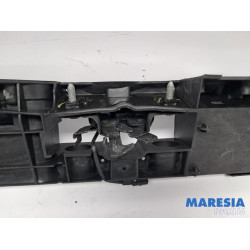 Renault - Captur - Plaque de serrure avant