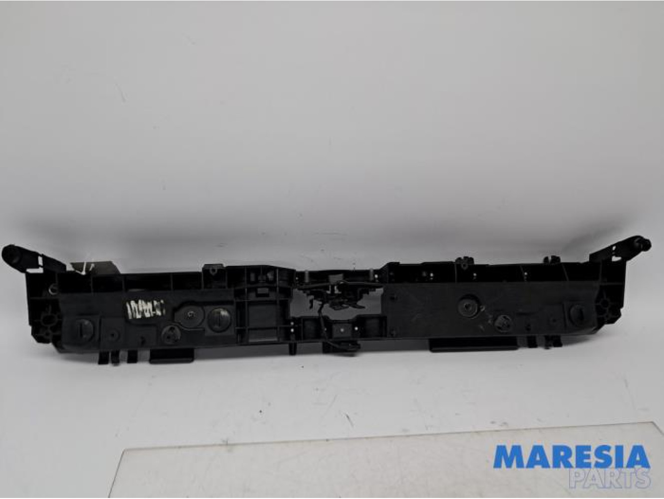 Renault - Captur - Plaque de serrure avant