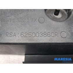 Renault - Captur - Plaque de serrure avant