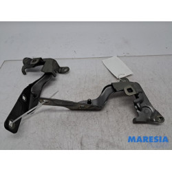 Renault - Captur - Charnière capot