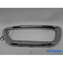 Renault - Captur - Cadre de calandre