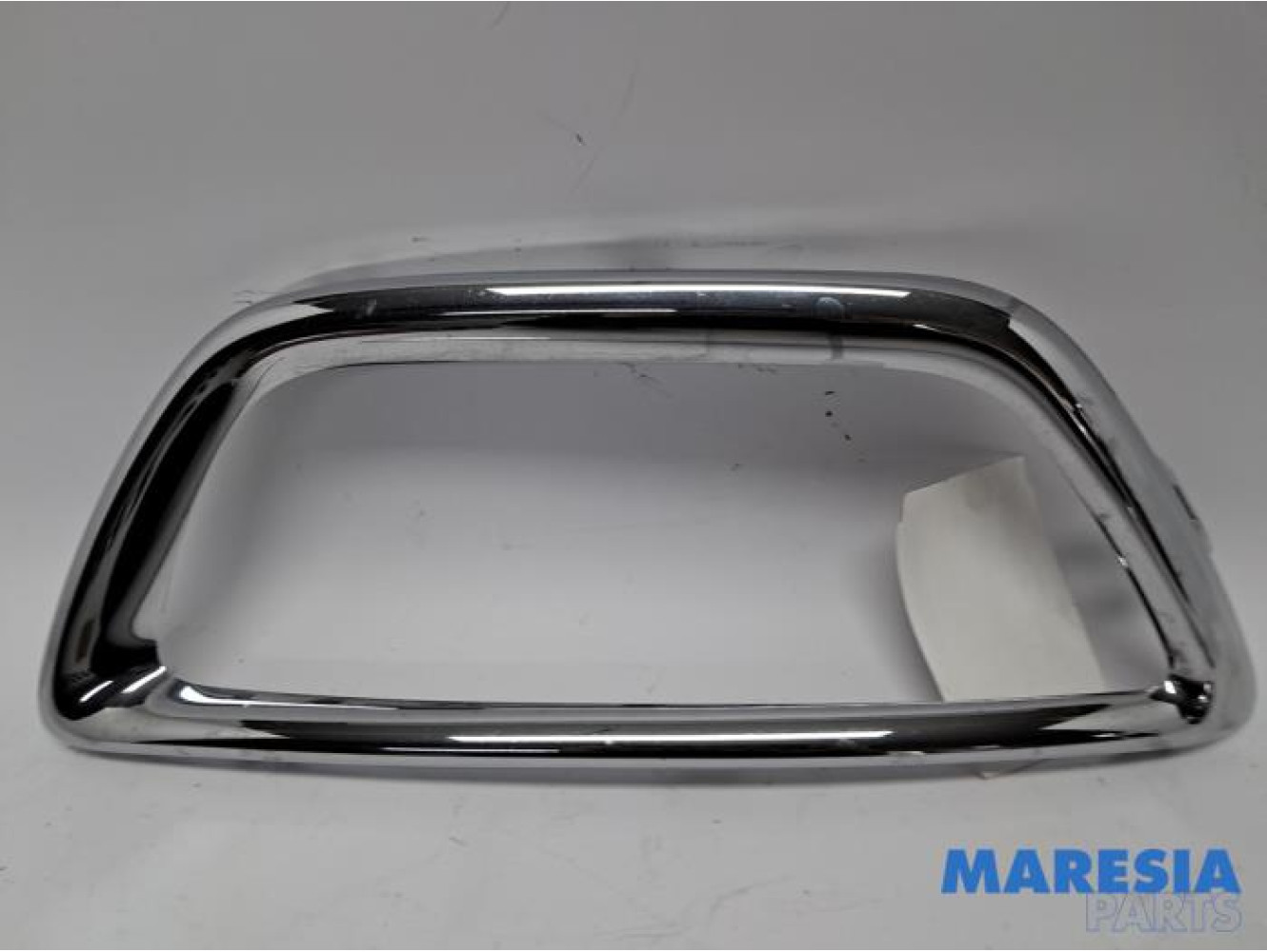 Renault - Captur - Cadre de calandre