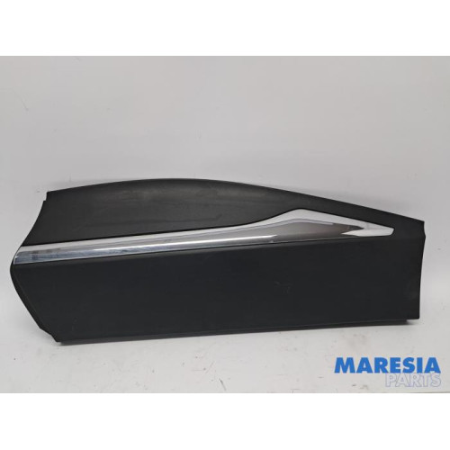 Renault - Captur - Cadre portière