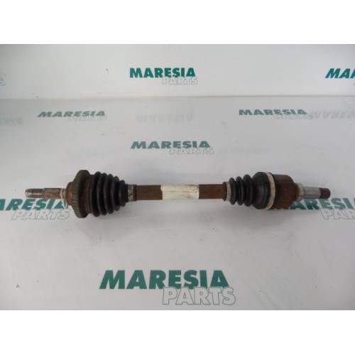 Peugeot - 206 - Front drive shaft, left