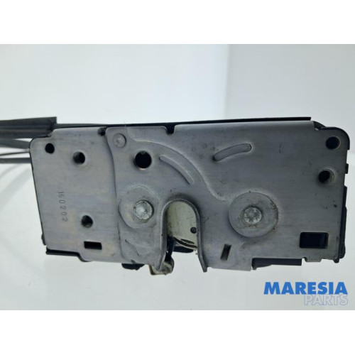 Peugeot - Boxer - Minibus/van rear door lock mechanism