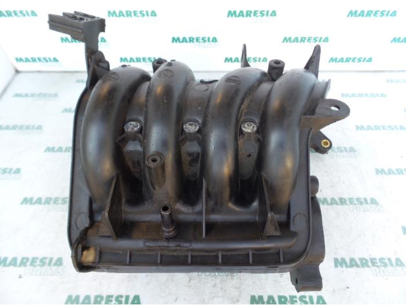 Peugeot - 206 - Intake manifold