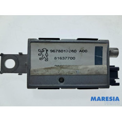 Peugeot - 308 - Antenne Versterker