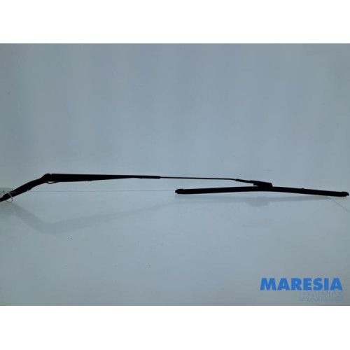 Peugeot - Boxer - Front wiper arm
