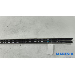 Peugeot - 308 - Roof rail kit