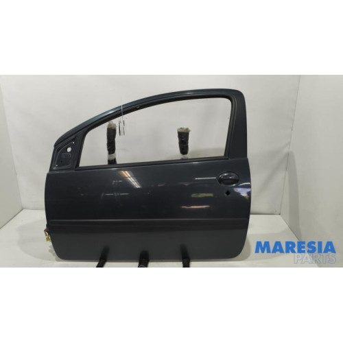 Peugeot - 107 - Door 2-door, left