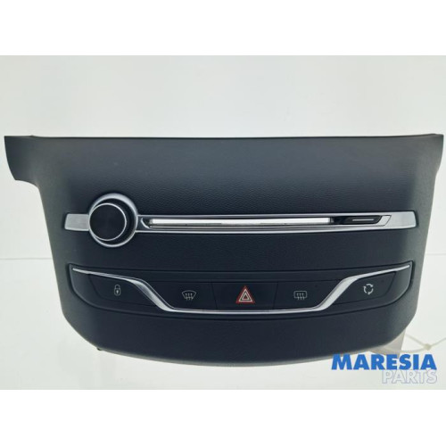 Peugeot - 308 - Radio control panel