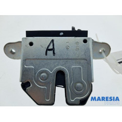 Fiat - Panda - Tailgate lock mechanism