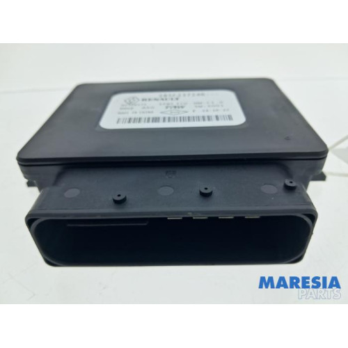 Renault - Arkana - Handrem Module