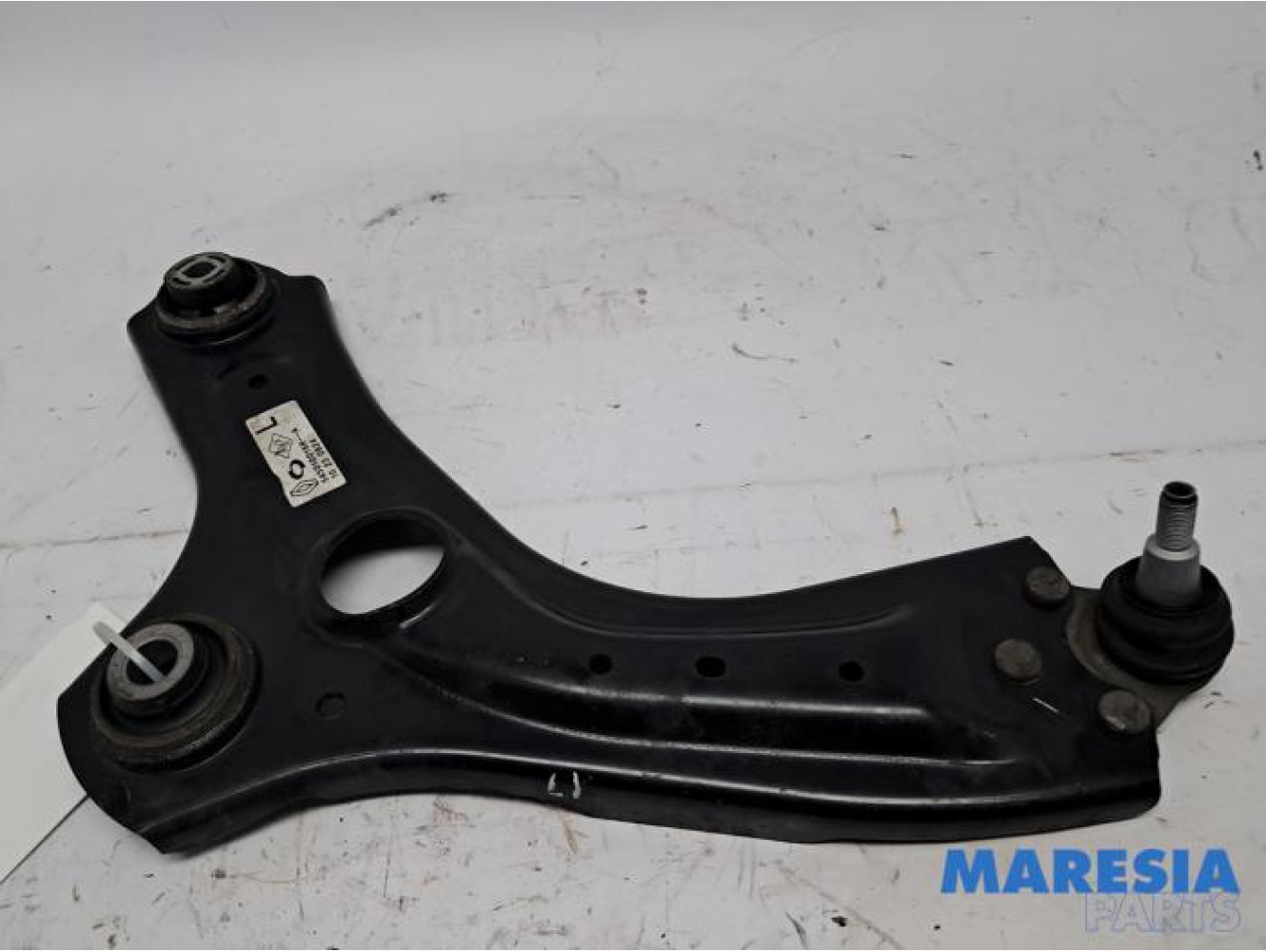 Renault - Arkana - Front lower wishbone, left