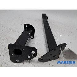 Renault - Arkana - Front part support