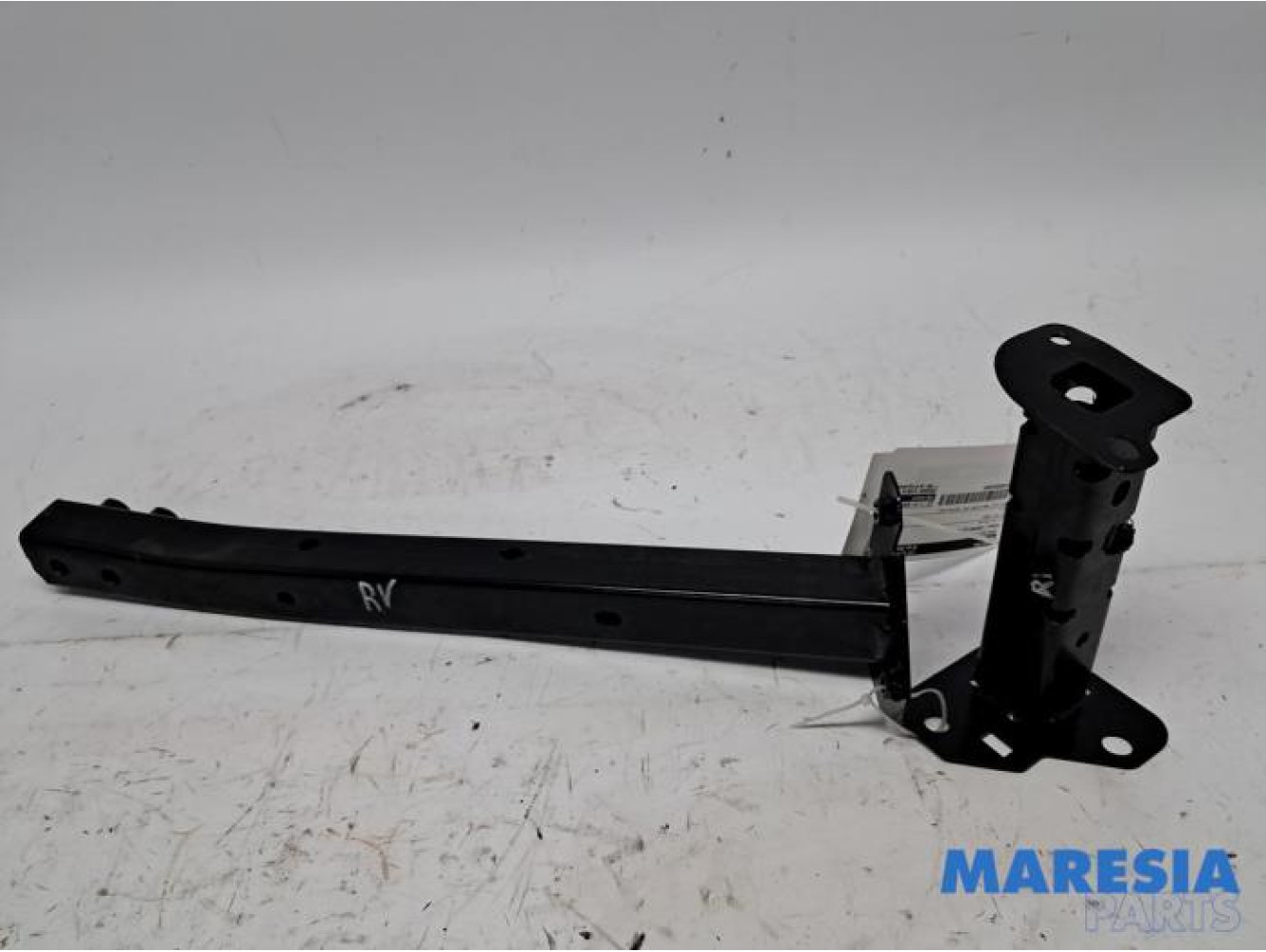 Renault - Arkana - Front part support