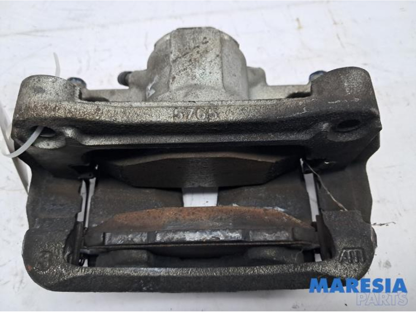 Renault - Arkana - Front brake calliper, left