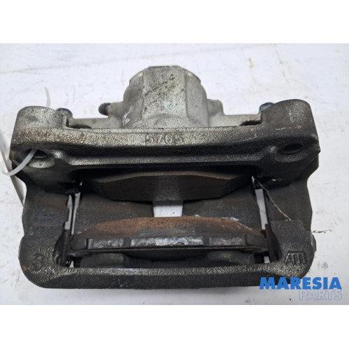 Renault - Arkana - Front brake calliper, left