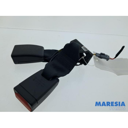 Renault - Arkana - Rear seatbelt buckle, left