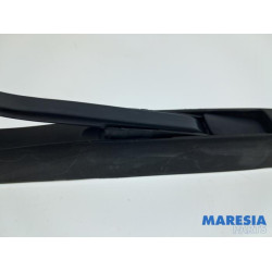 Renault - Arkana - Front wiper arm
