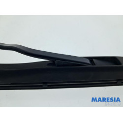 Renault - Arkana - Front wiper arm