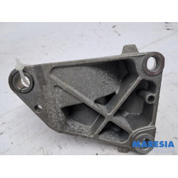 Renault - Arkana - Support (miscellaneous)