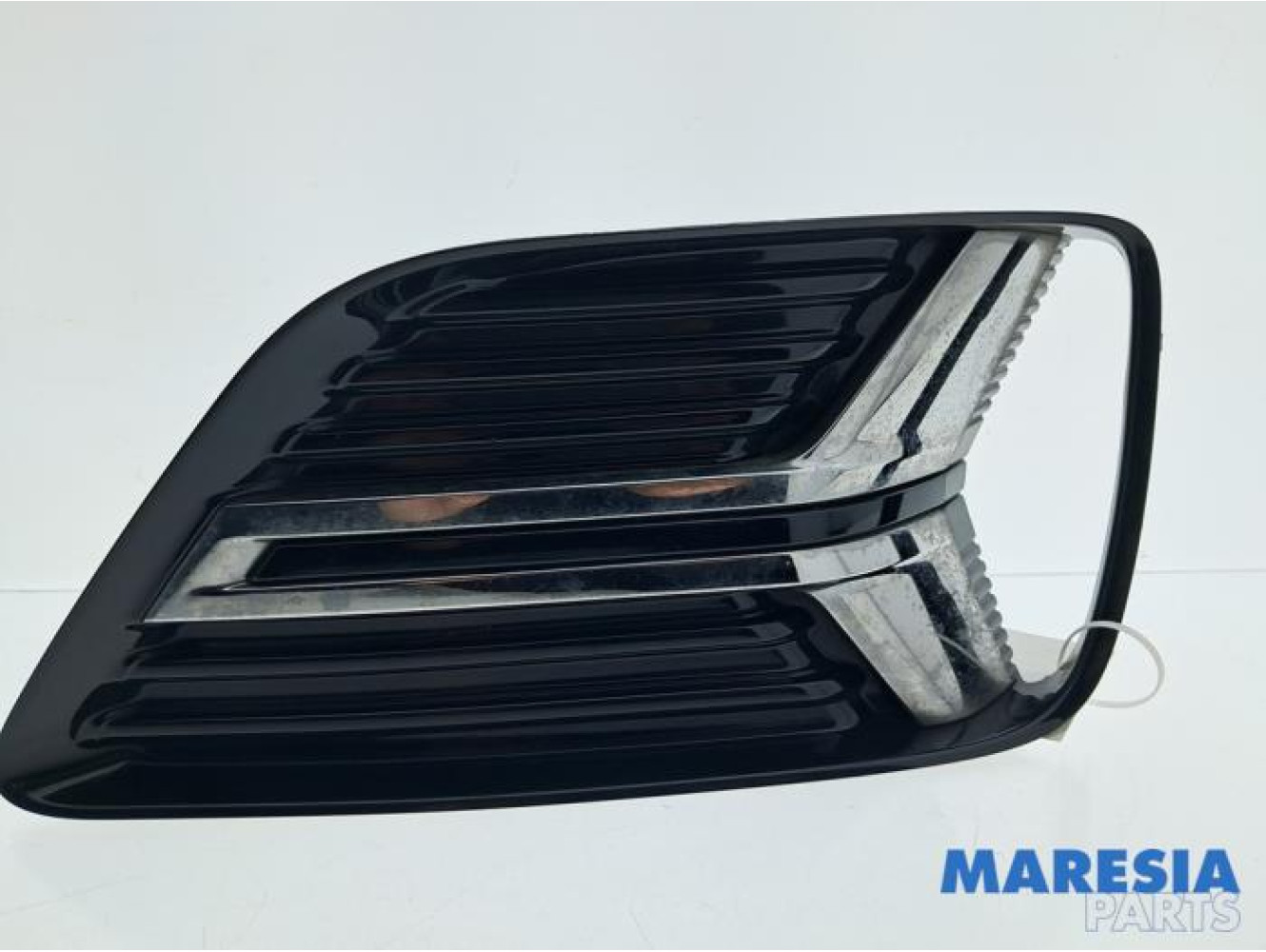 Renault - Arkana - Afdekplaat mistlamp rechts