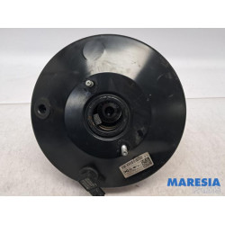 Renault - Twingo - Brake servo