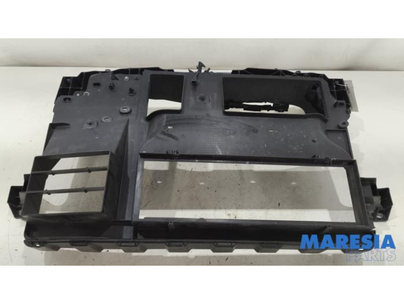 Renault - Espace - Front panel