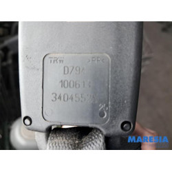 Fiat - 500 - Insertion ceinture de sécurité arrière gauche