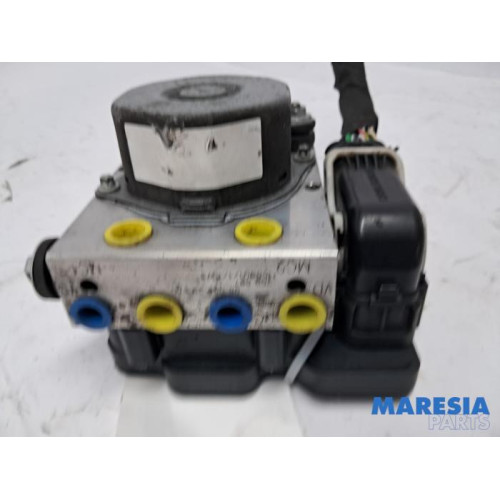 Peugeot - 308 - ABS pump