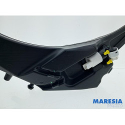 Peugeot - 308 - Front windscreen washer reservoir
