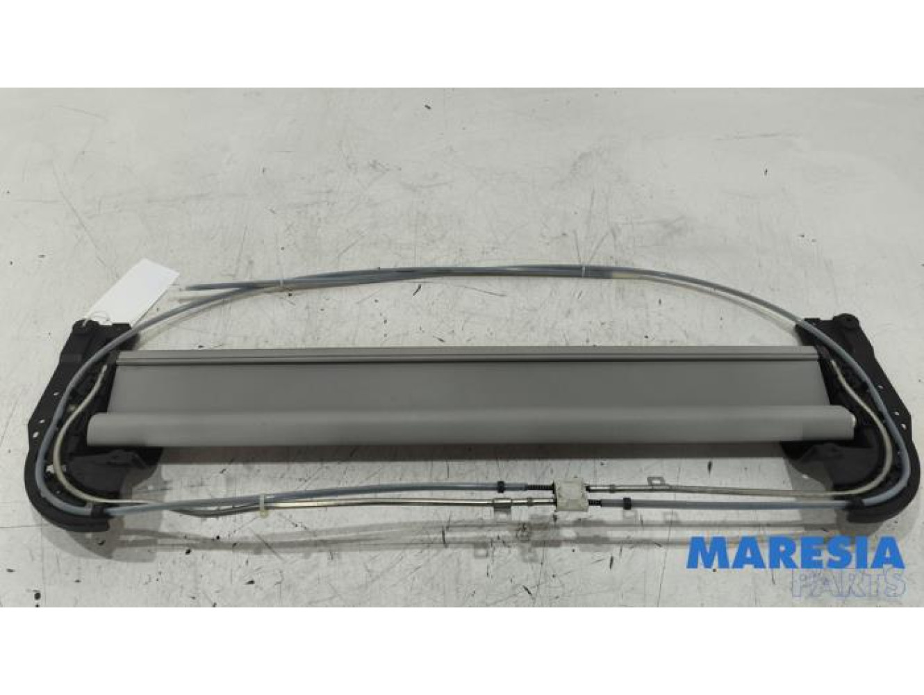 Renault - Espace - Sliding headliner mechanism