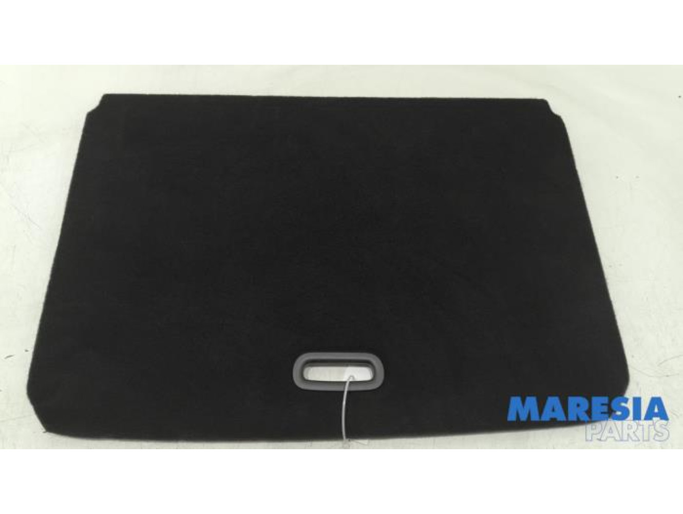 Renault - Captur - Floor panel load area