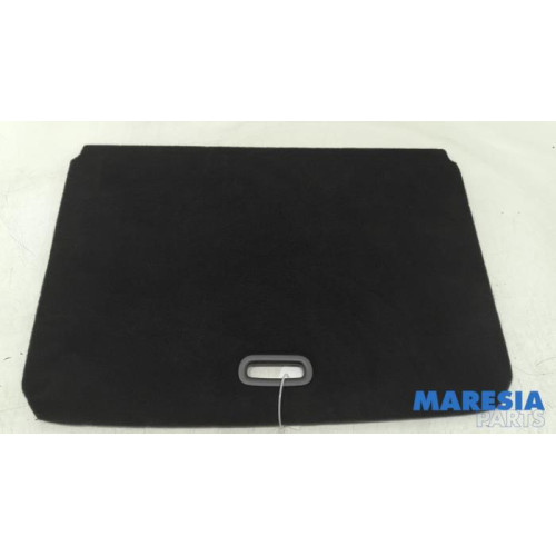 Renault - Captur - Floor panel load area