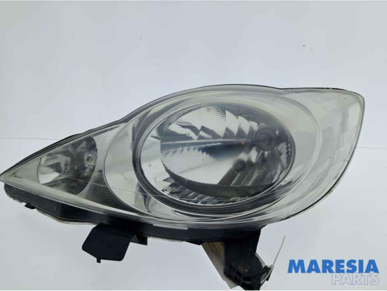Peugeot - 107 - Scheinwerfer links