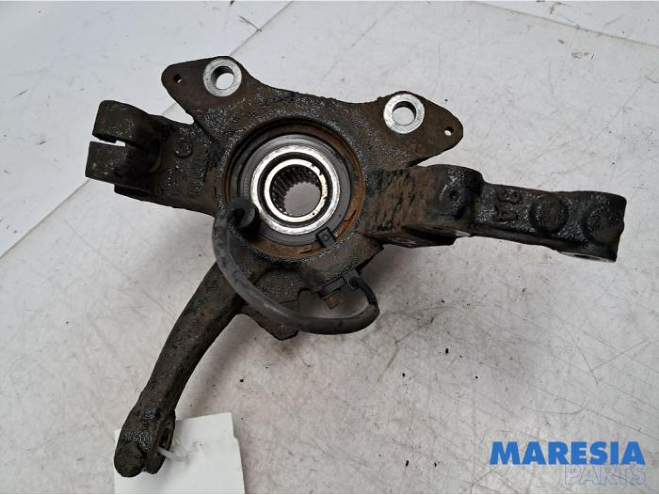 Fiat - 500 - Knuckle, front right